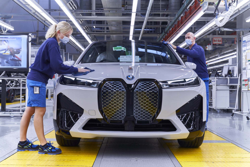BMW iX production - Dingolfing