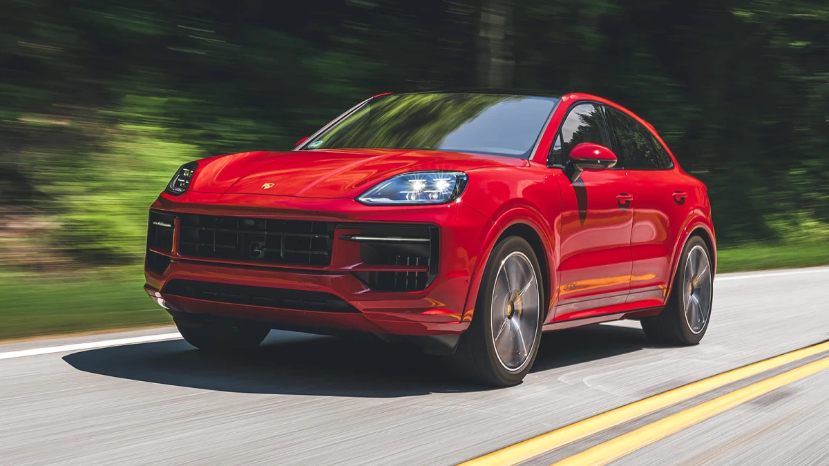 2025 Porsche Cayenne GTS Coupe