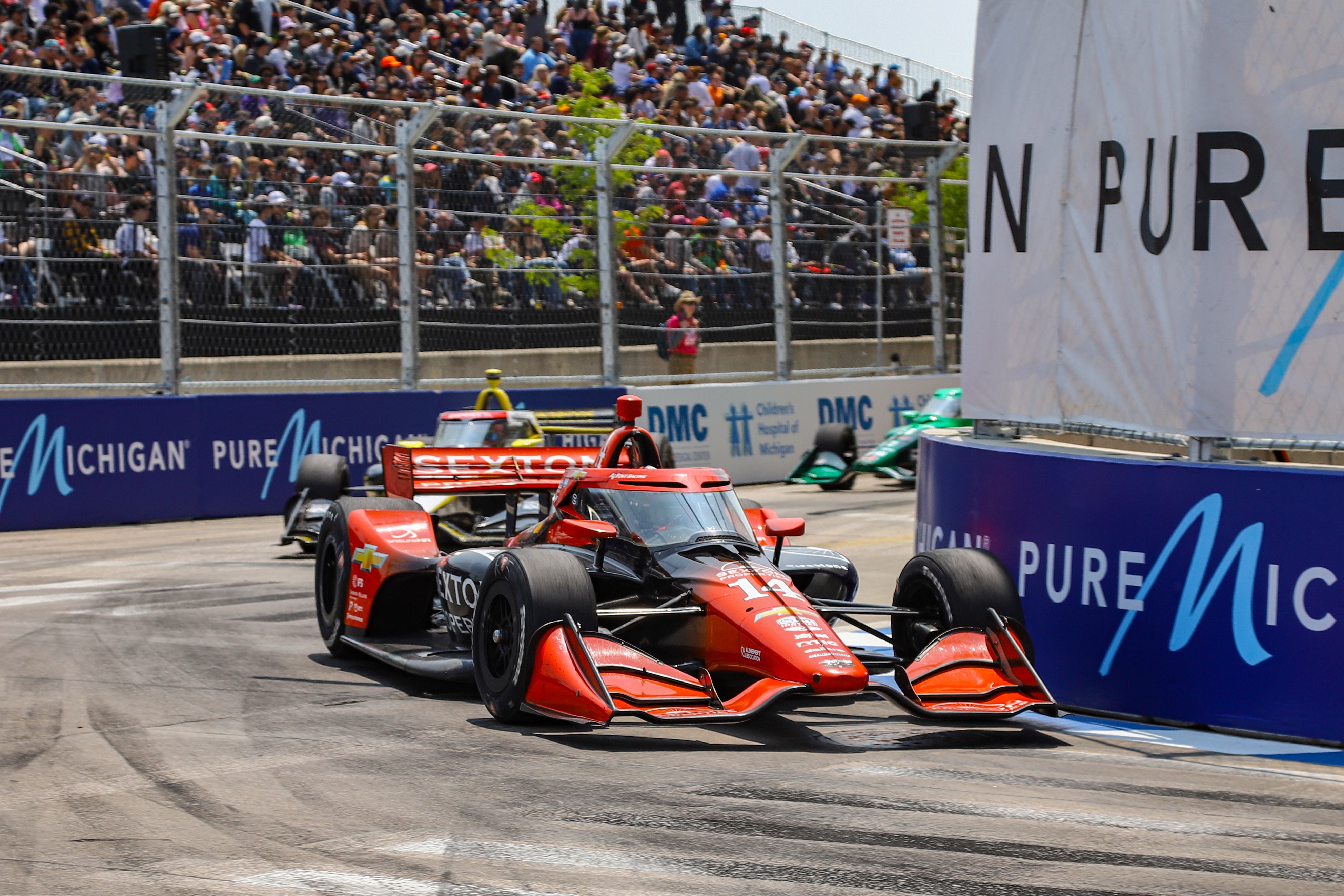 Ferrucci storms from 21st to second in Detroit