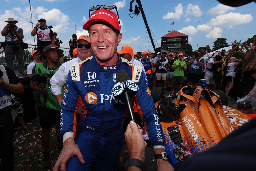 Dixon cashes in on Palou bobble at Mid-Ohio