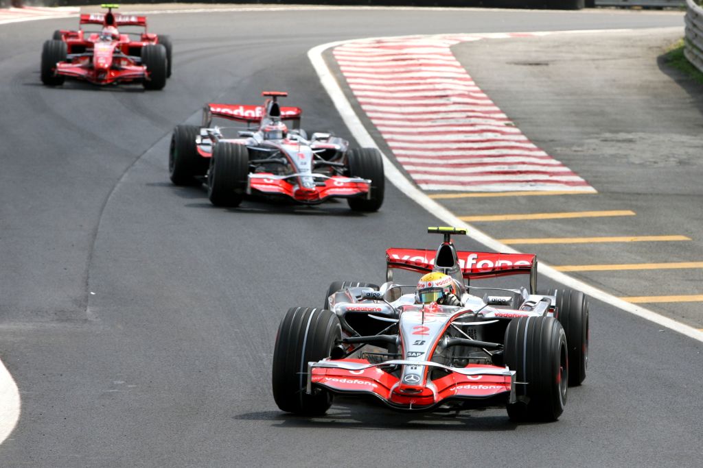 McLaren ‘recognizes the consequences’ of equal driver approach