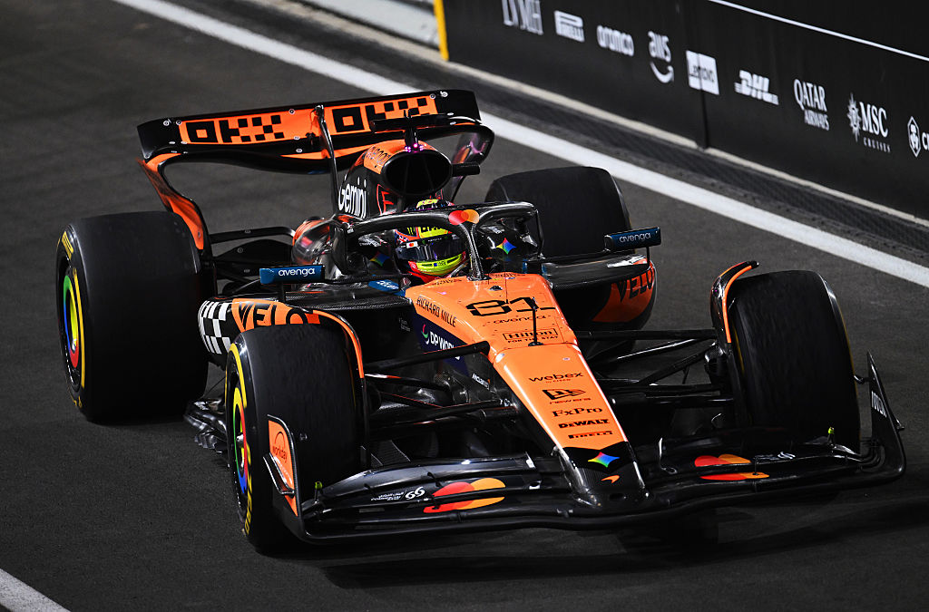 Piastri tightens up title fight with crucial Qatar GP pole